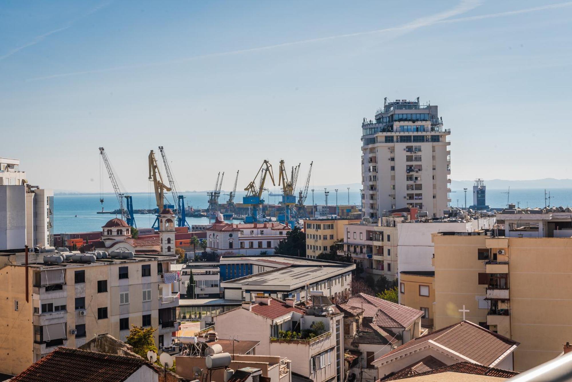 Main Square Apartment Durrës Eksteriør bilde